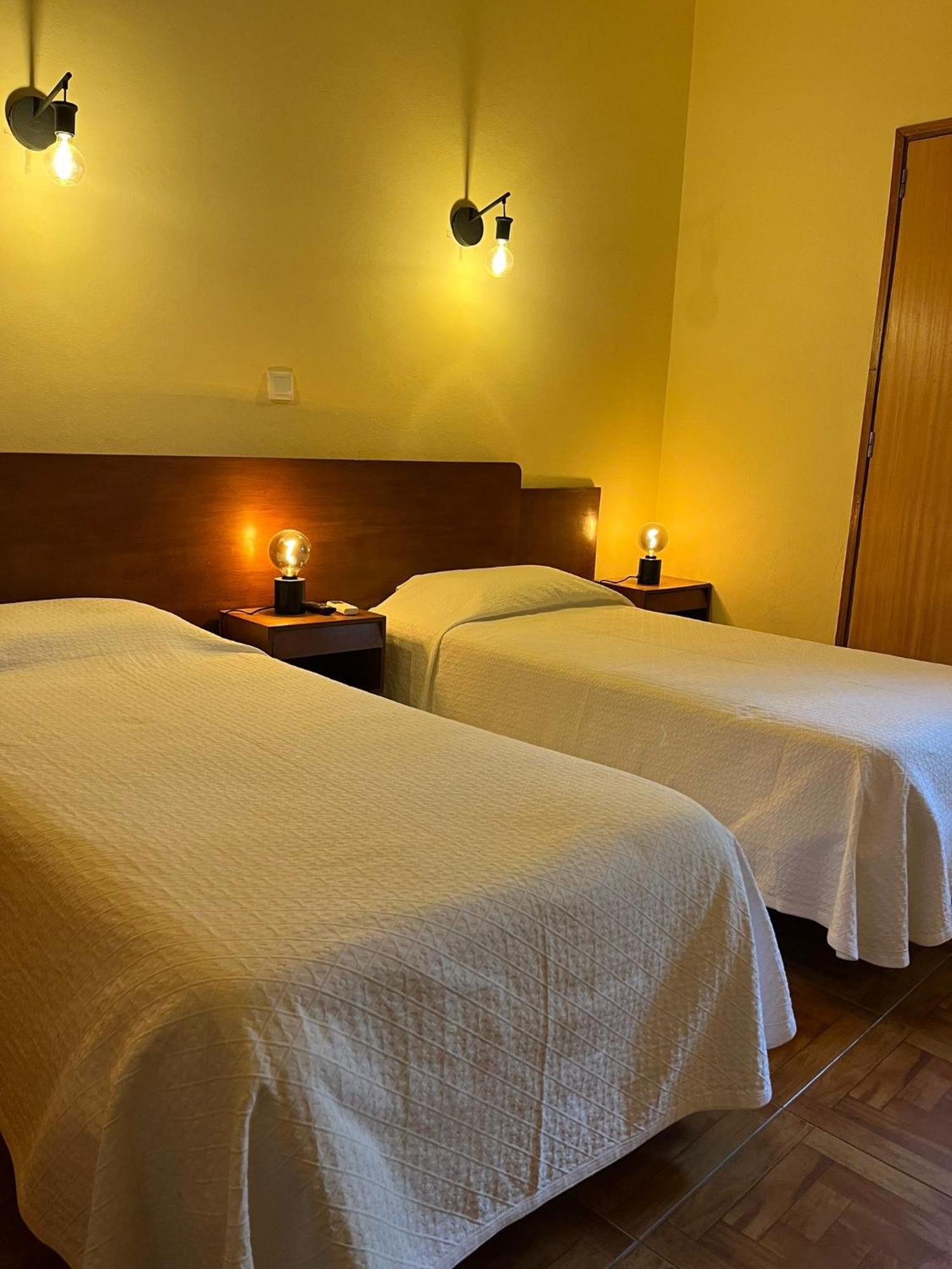 Romeu Bed & Breakfast Quarteira Eksteriør bilde